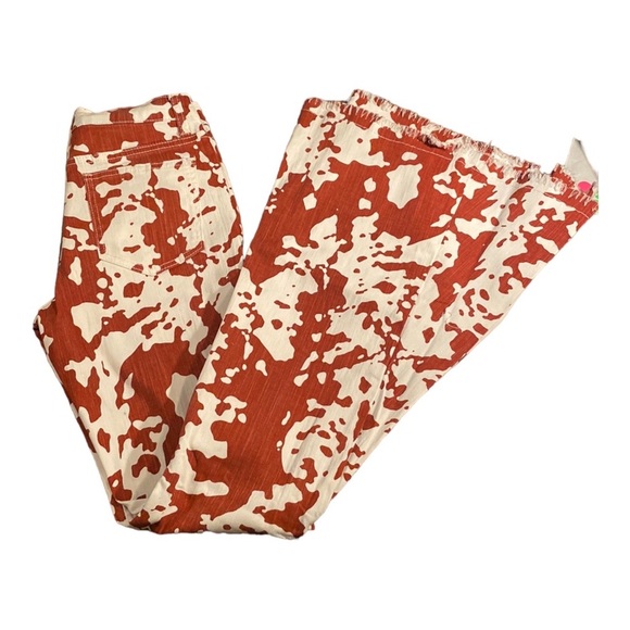 Stylish Red and White Flare Jeans - Picture 1 of 7